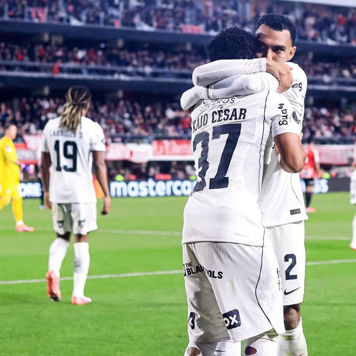 Corinthians conta com histórico favorável em casa para avançar