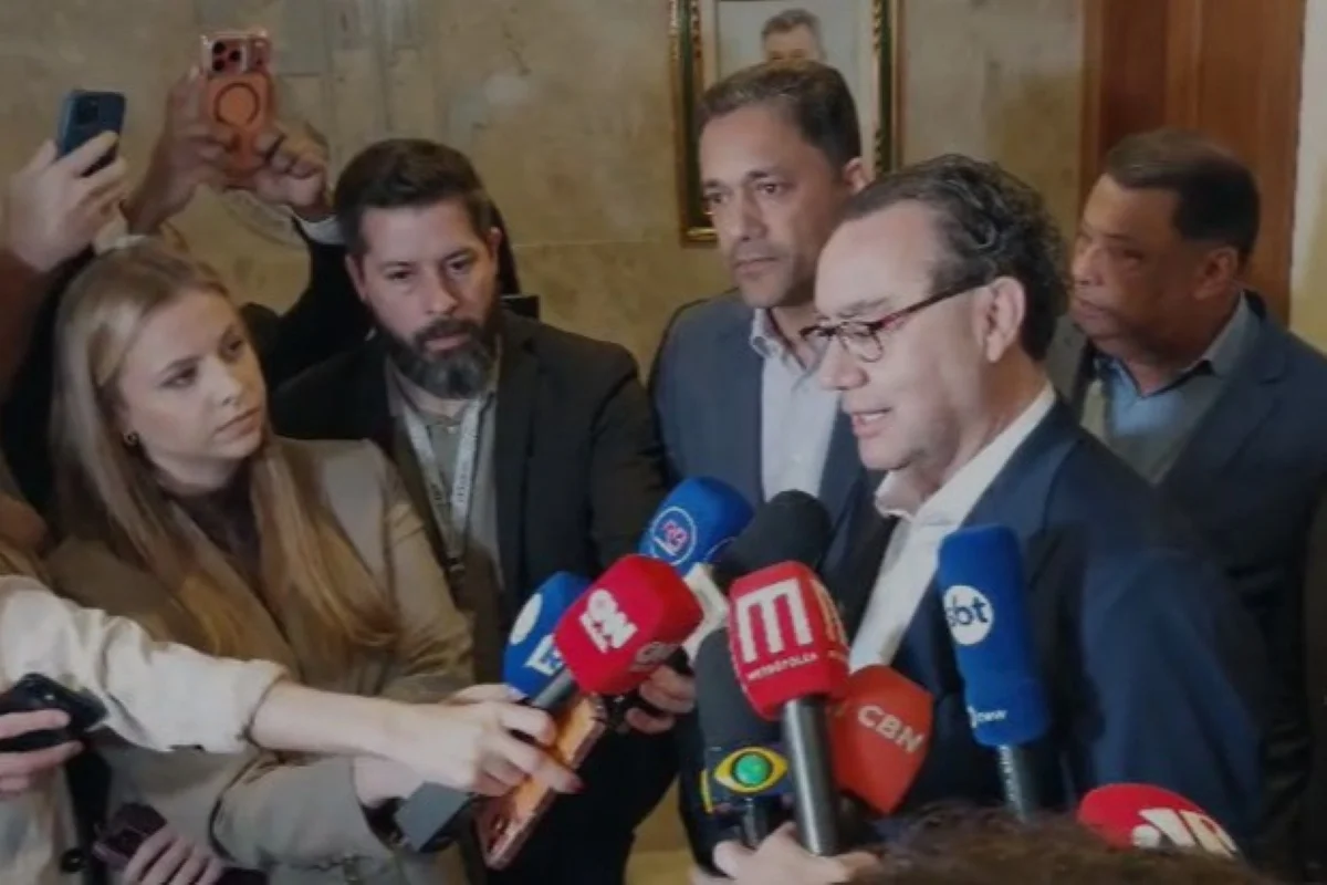 O candidato à Presidência Augusto Cury (Avante) durante entrevista em SP - Metrópoles