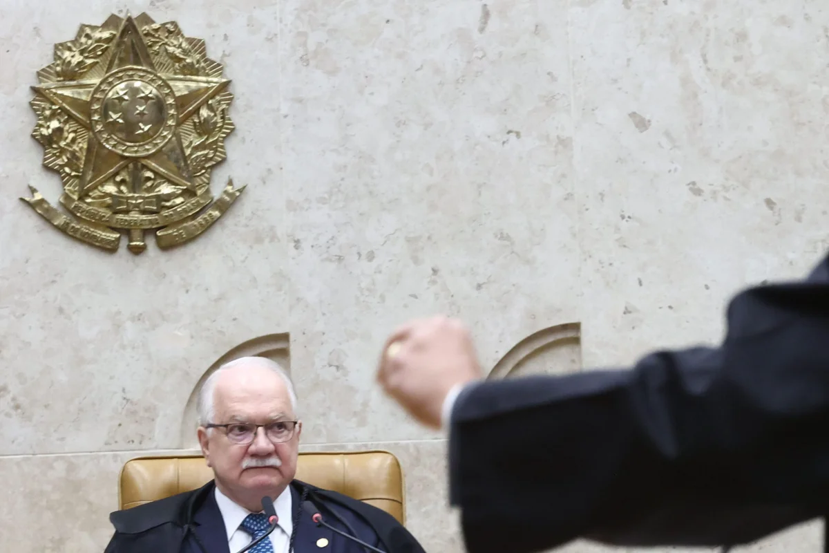 O STF virou uma carcaça; só se espere mais putrefação