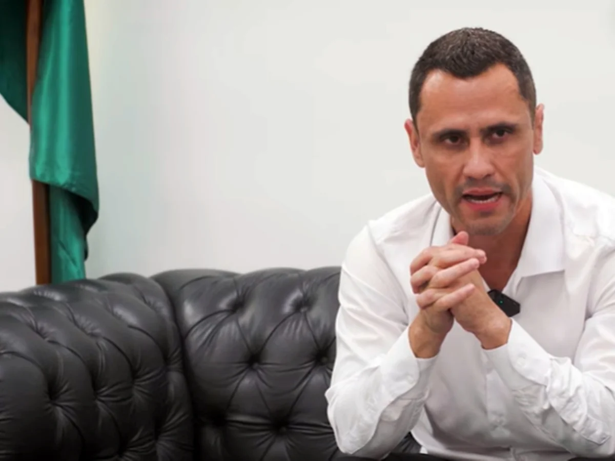 Cleitinho abre 25 pontos sobre Kalil e 35 sobre Patrus no 2º turno em MG