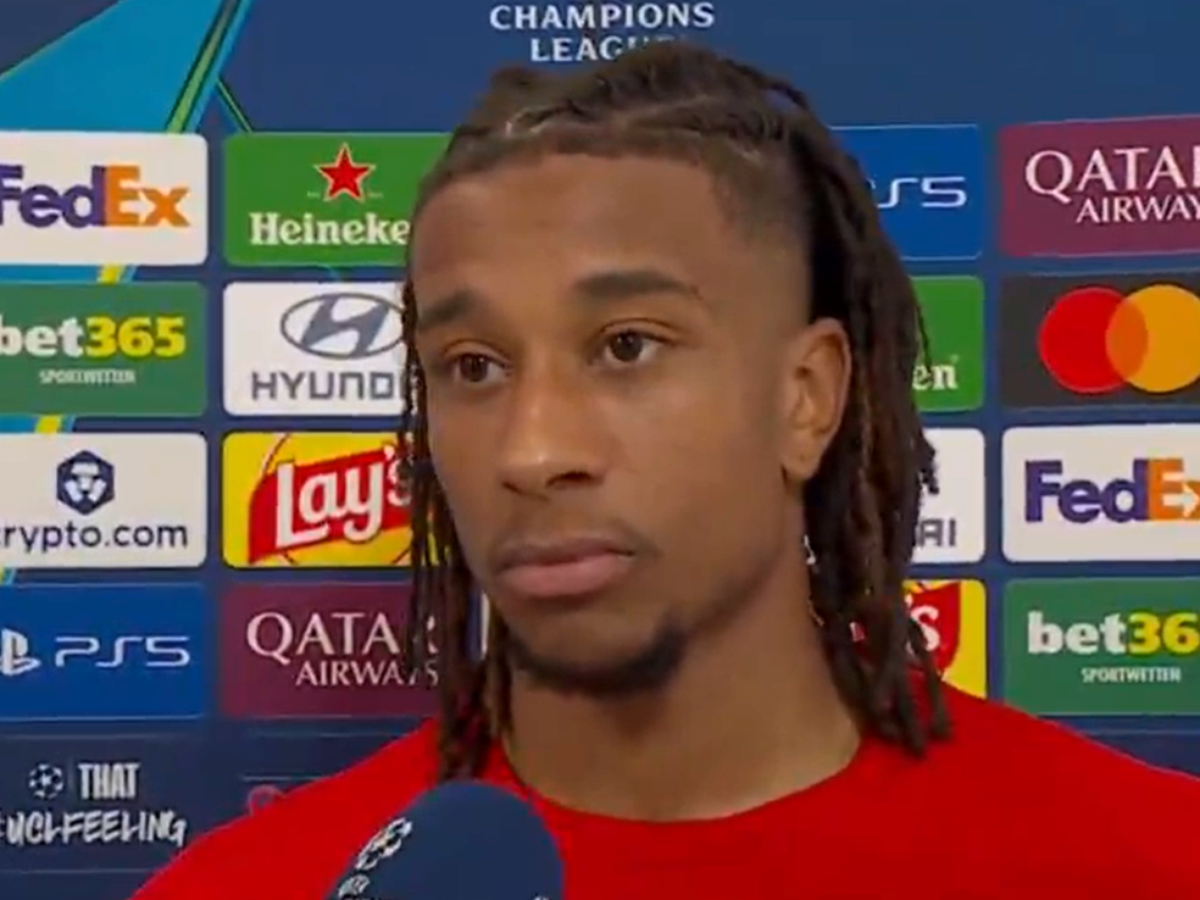 Olise viraliza com entrevista inusitada após goleada do Bayern na Champions: 'Pior entrevistado de todos os tempos'