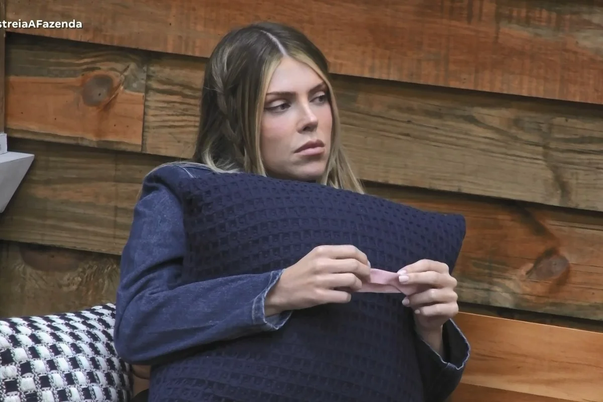 Na Fazenda 18, influenciadora Ana Bruna Ávila foi mordida por tubarão