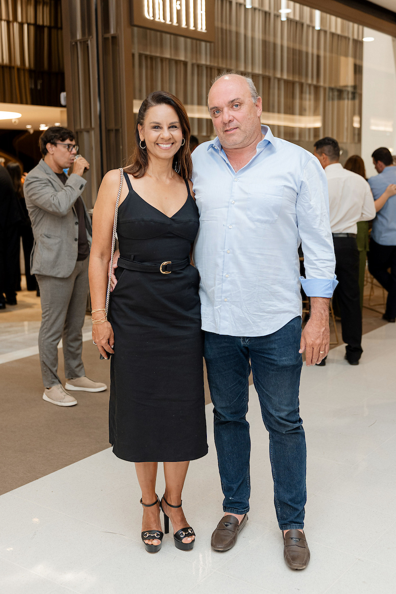 Fernanda Toscano e Roberto Anhezini