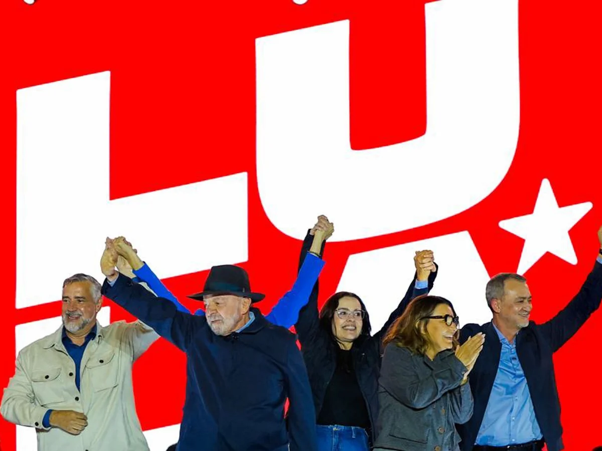 Lula diz que governo Bolsonaro “criou” Vorcaro: “Bandido virou banqueiro”