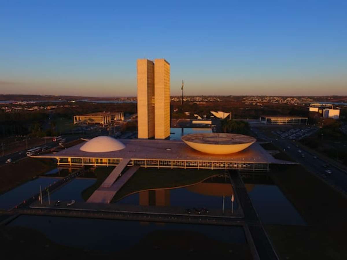 Eleições: entenda por que o mandato de senador dura 8 anos