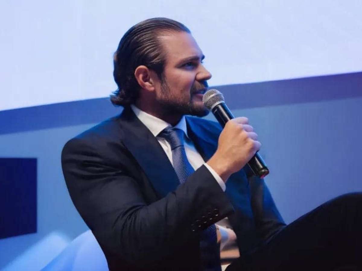 Vorcaro teria bancado viagem para a Disney e jantares na França para servidores do BC, diz PF
