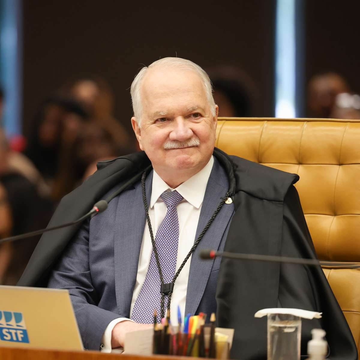 O que acontece após Fachin suspender decisões de Mendonça e Dino sobre comando da PF?
