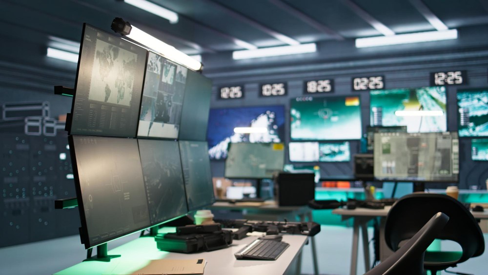 Câmeras, sistemas de identificação e análise de dados formam uma rede de monitoramento que vai além dos terminais de passageiros. — Foto: Reprodução/Magnific