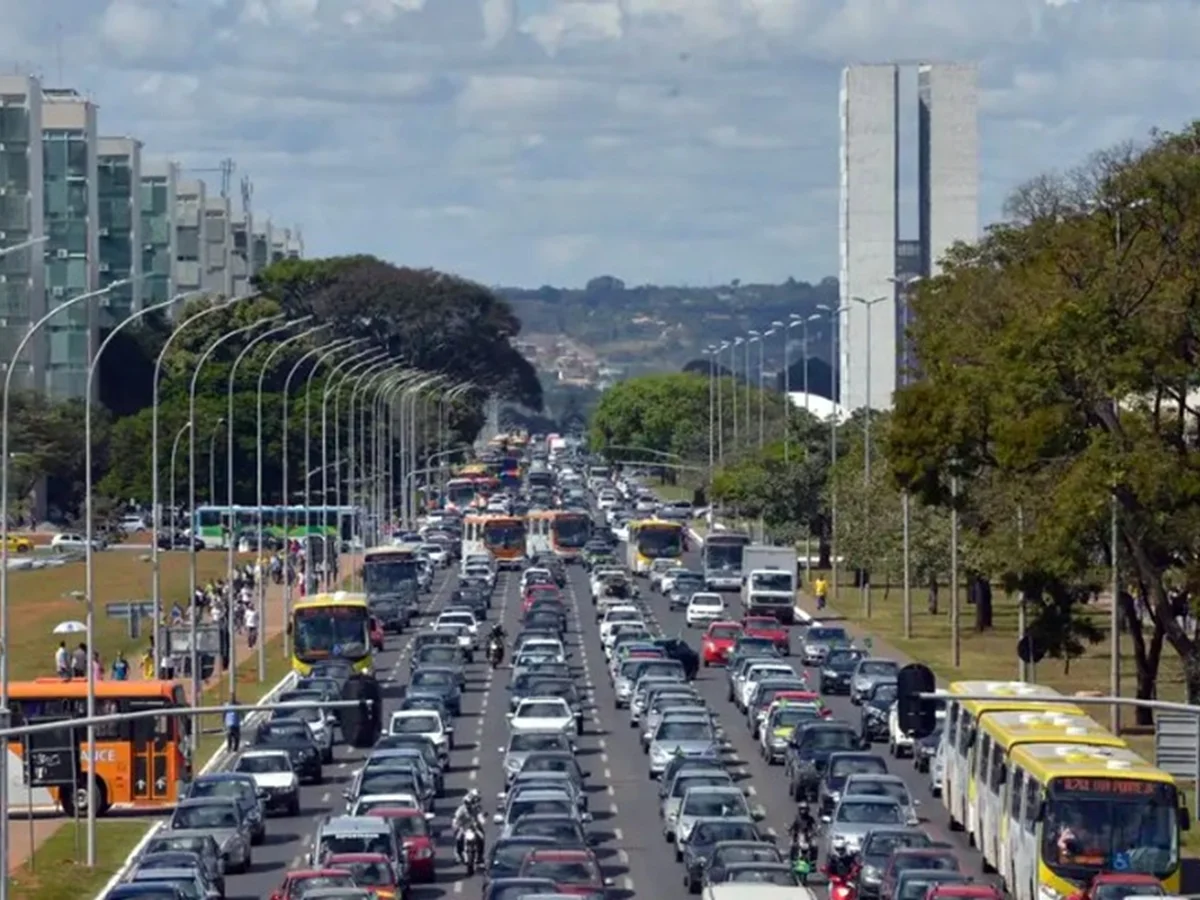 Show e corridas alteram trânsito na área central do DF no fim de semana