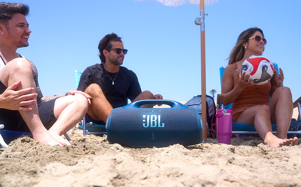 Qual a melhor caixa de som: JBL ou Aiwa? Comparamos para você