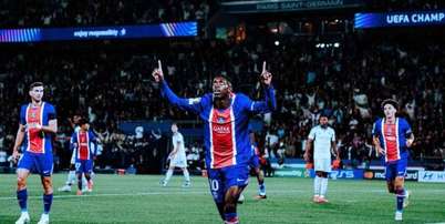 Ferr&aacute;n Torres fez tr&ecirc;s dos seis gols do PSG na goleada sobre o Slovan Bratislava &ndash; Foto: Divulga&ccedil;&atilde;o / PSG / Jogada10