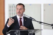 "Atividade policial vilipendiada", diz ministro ao afastar diretor da PF