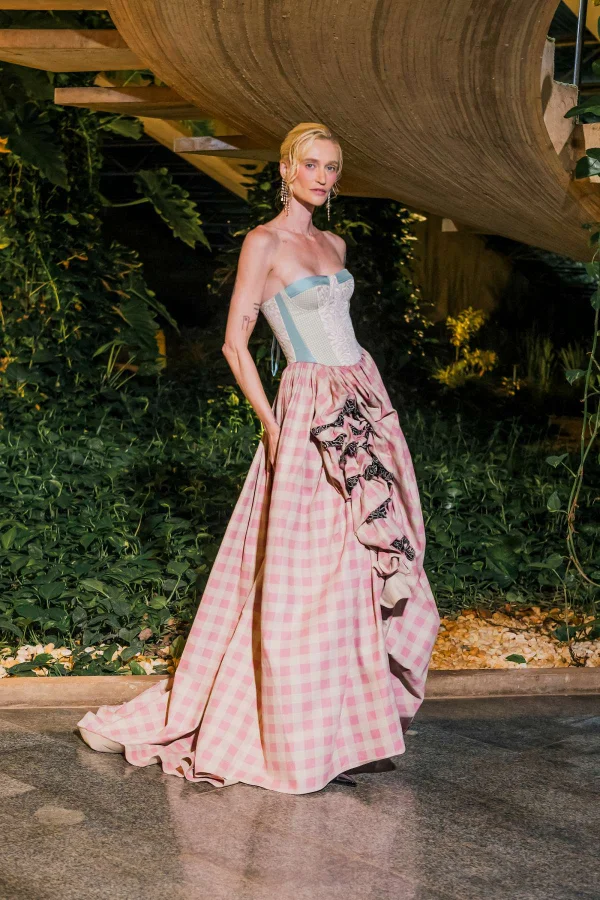Renata Kuerten desembarca em Brasília para o Metrópoles Catwalk