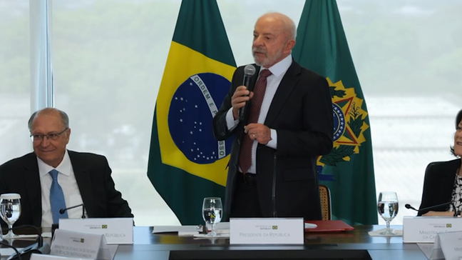 Funcionários dos Correios entram em greve em todo o país por tempo indeterminado