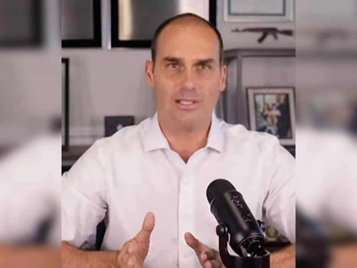 STF: Moraes vota para manter condenação de Eduardo Bolsonaro por coação