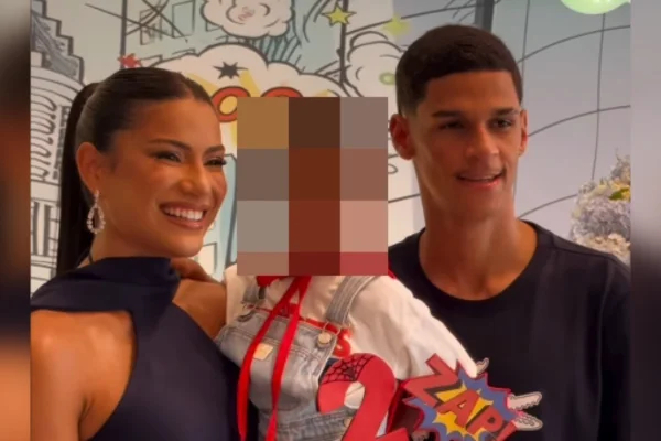 Justiça proíbe namorada do Luva de Pedreiro de expor filho em publis