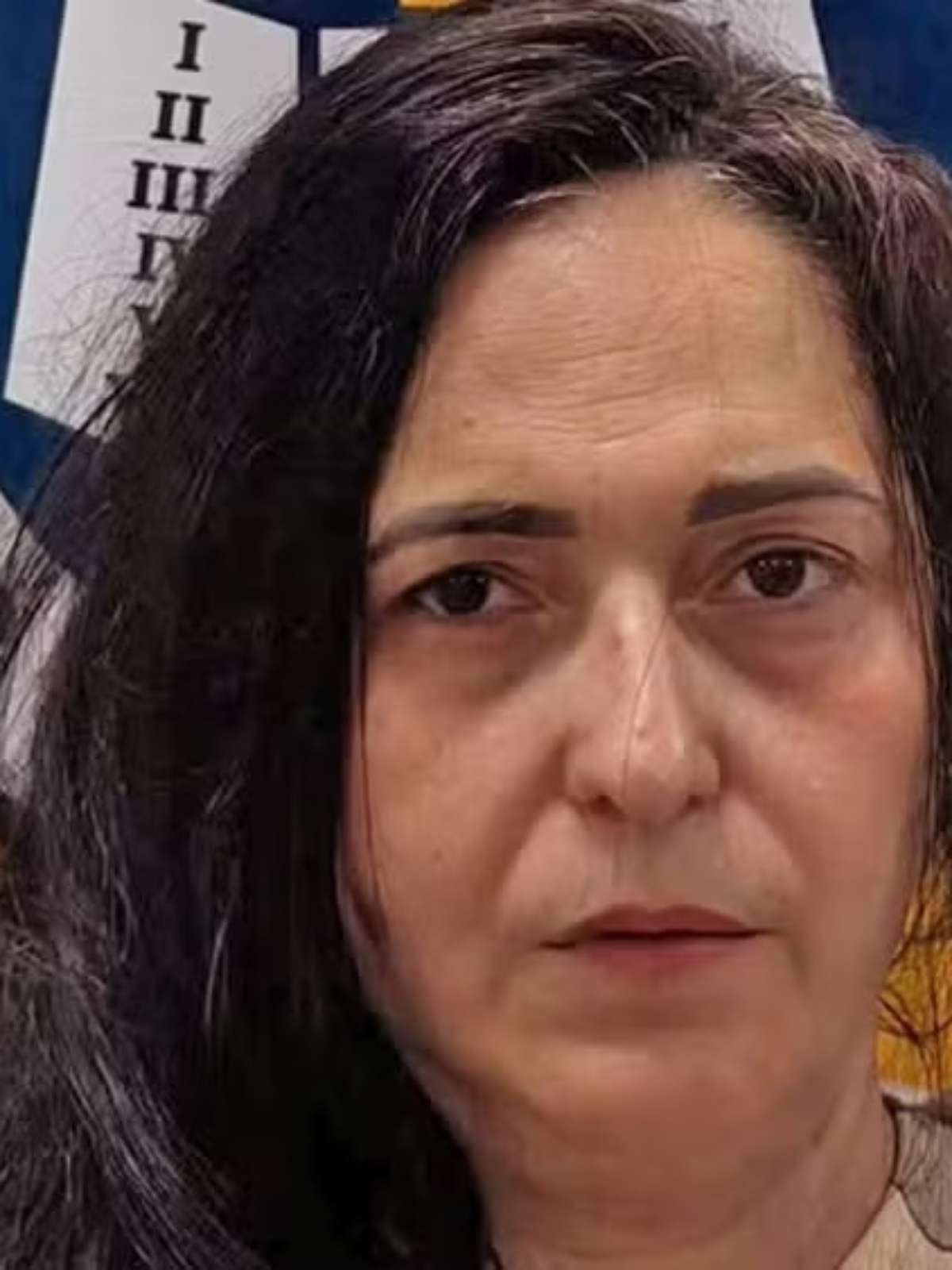 Mulher mata a mãe de 77 anos a golpes de martelo após suspeita de traição no RJ