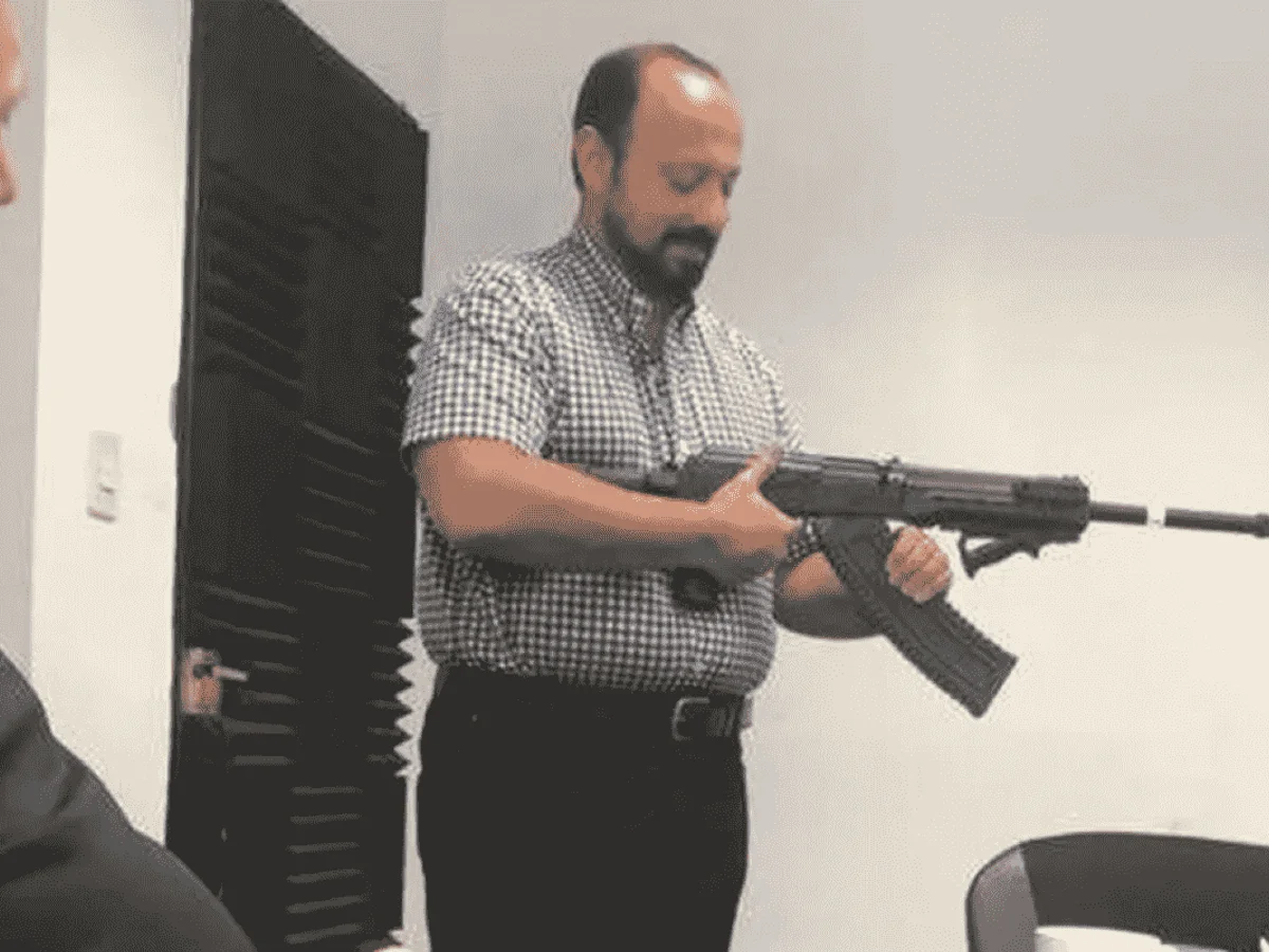Maior traficante de armas da América do Sul é extraditado para o Brasil