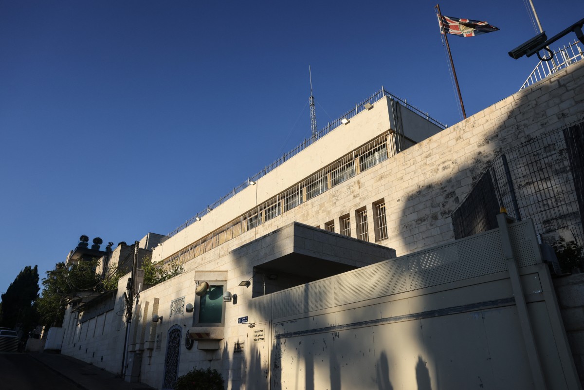 Israel diz ao consulado britânico em Jerusalém Oriental que deve fechar, dizem fontes