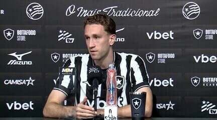 Arthur Chaves apresenta características na chegada ao Botafogo