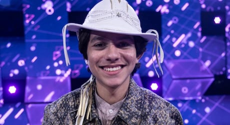 Antonio Marques é o grande campeão do Canta Comigo Teen 6