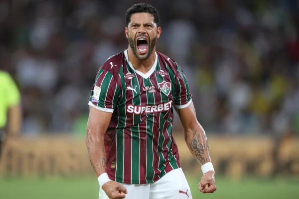 Cláusula contratual tira Hulk do jogo entre Atlético-MG e Fluminense - destaque galeria