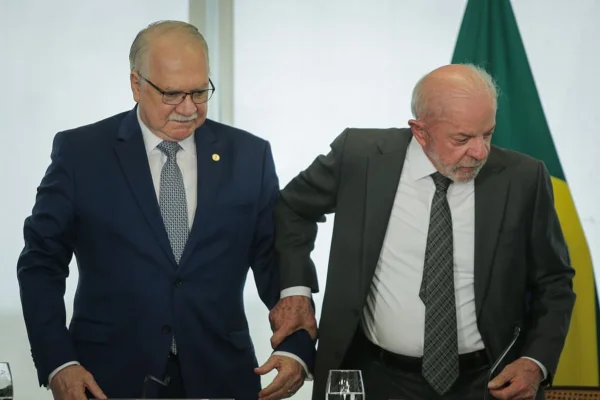 Lula defende quebra total de sigilo do caso Master: quem não deve, não teme