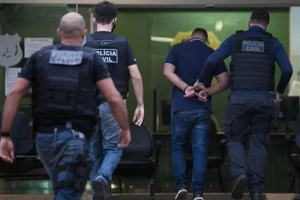 Papiloscopista da PCDF é demitido por vender dados de delegados a bandidos