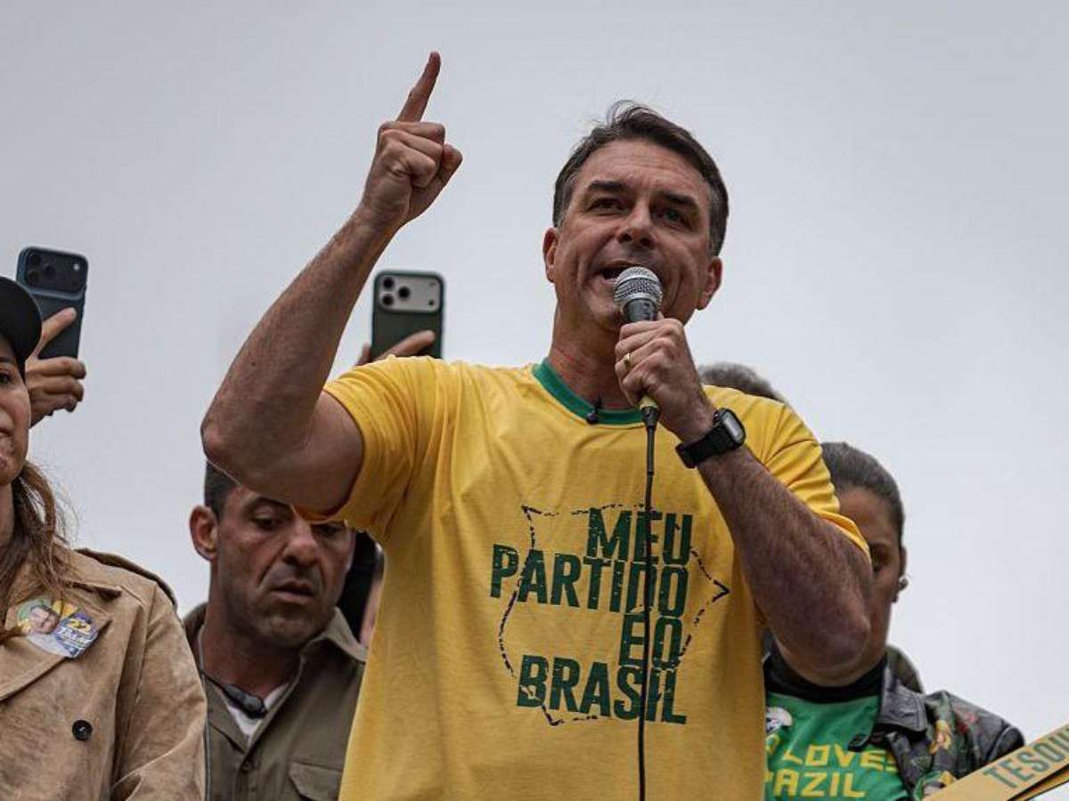 Flávio Bolsonaro é investigado pelo STF no caso 'Dark Horse', Mendonça mantém inquérito sob sigilo