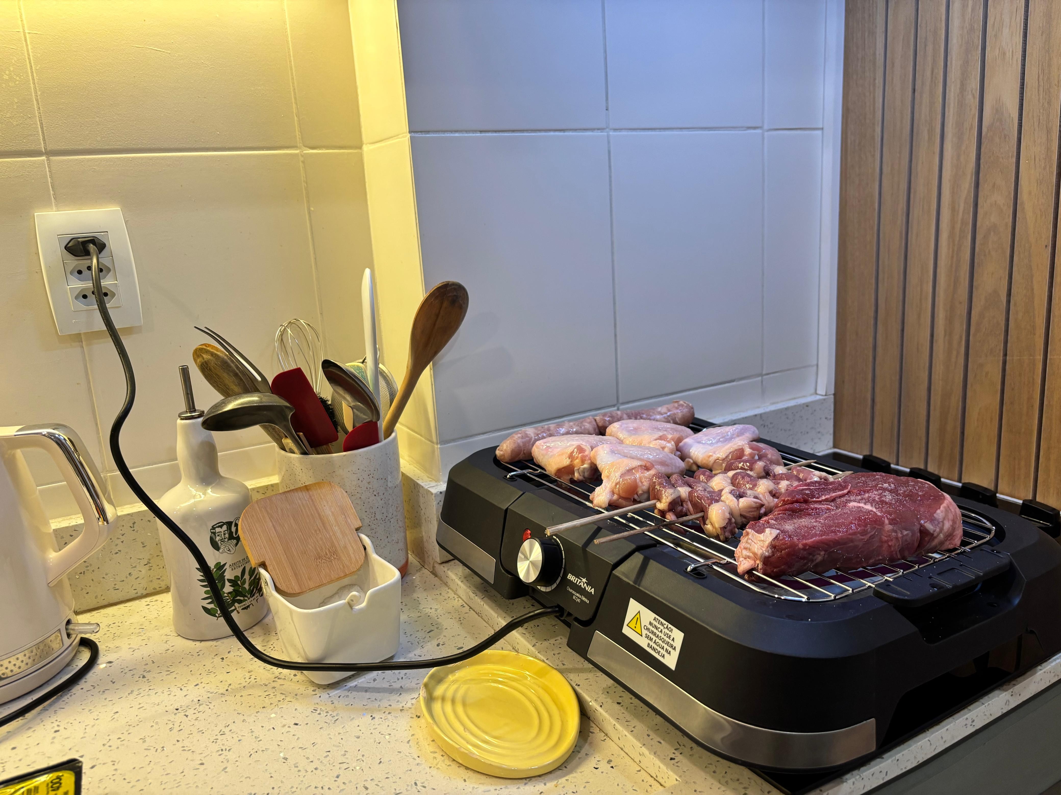 3 eletrodomésticos testados pelo TechTudo para quem ama churrasco