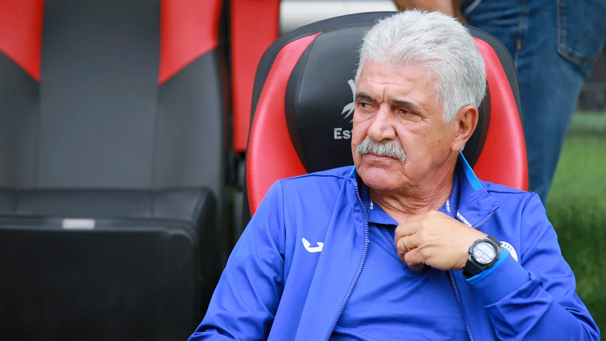 Brasileiro que comandou o México detona Carlo Ancelotti e CBF: "É um morto"