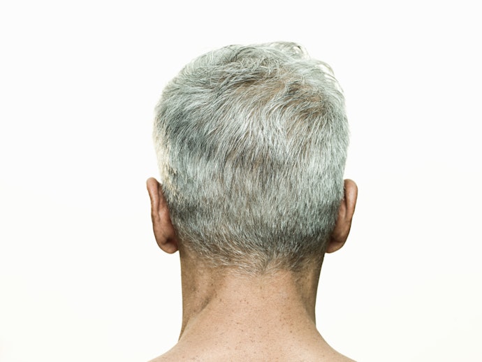Cabelo Branco Volta a Ficar Preto?